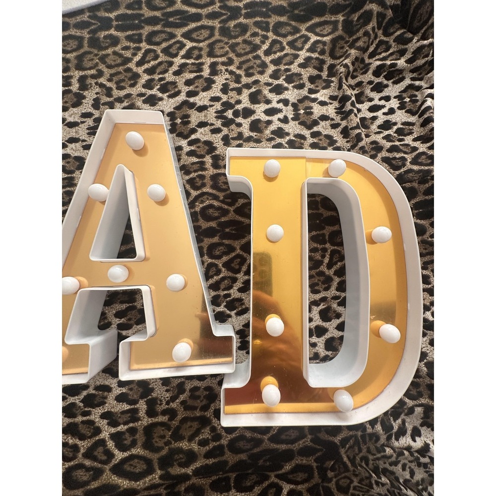 Gold Graduation GRAD Light Up LED Letters Table Decor + Congrats Grad Pennant - Picture 5 of 16